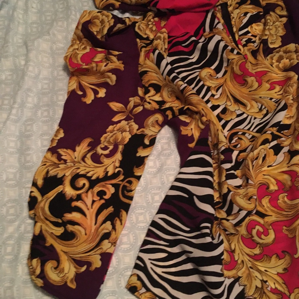 Party Pattern  Top - Picture 2 of 2